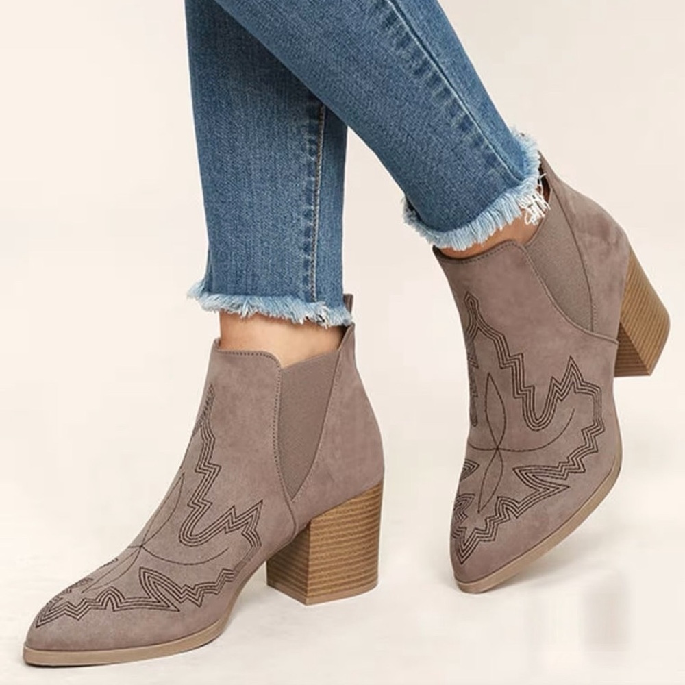 Qupid Western Booties